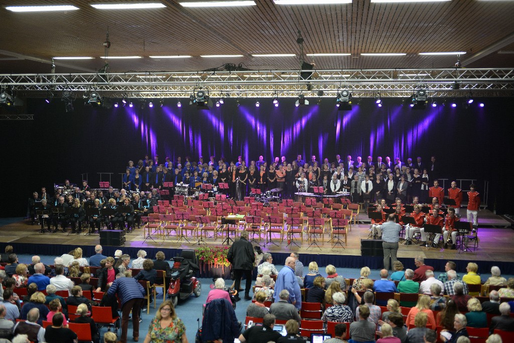 ../Images/Jubileumconcert 100 jaar Harpe Davids 002.jpg